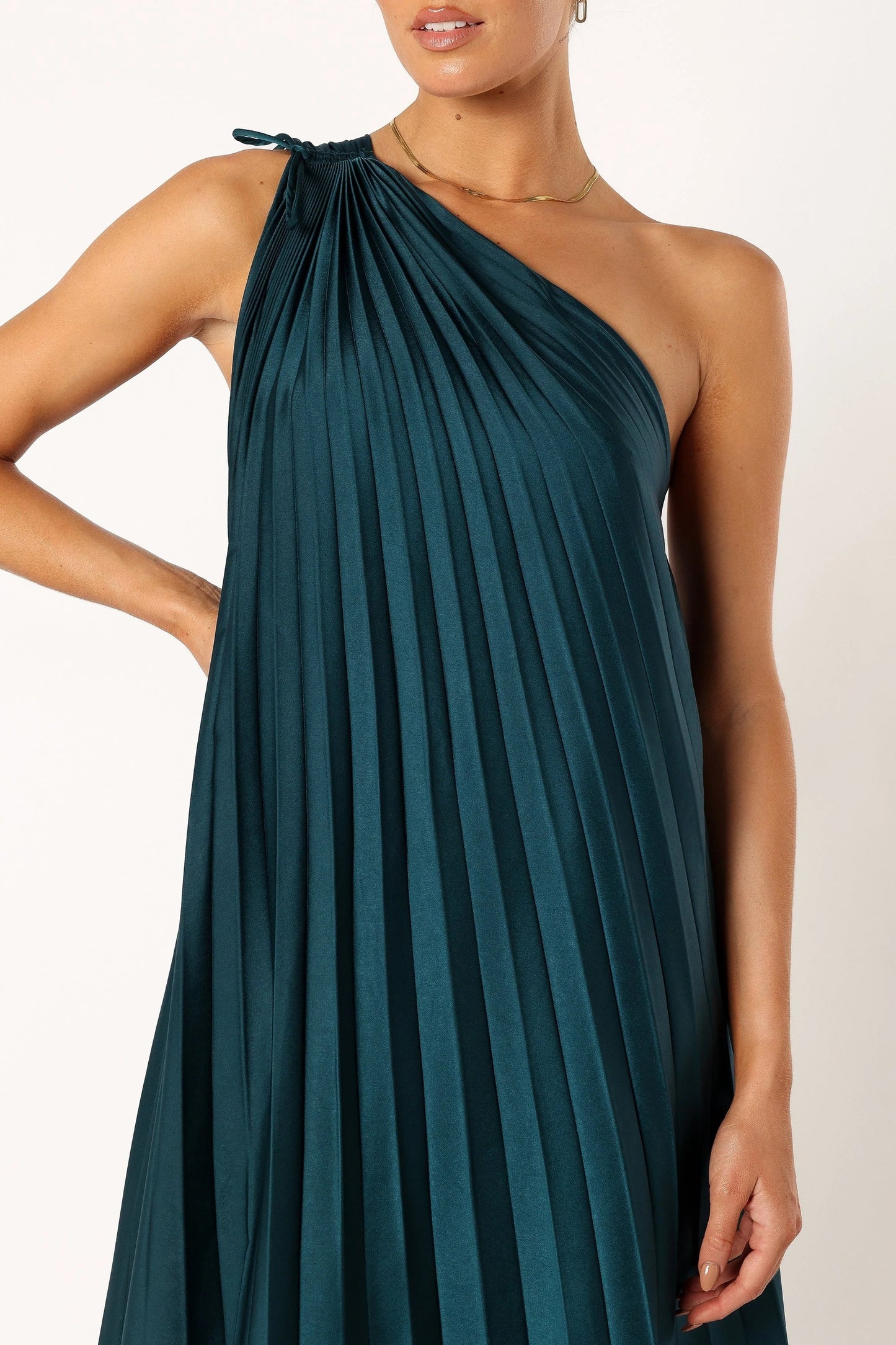 Asymmetric One-Shoulder Pleated Midi